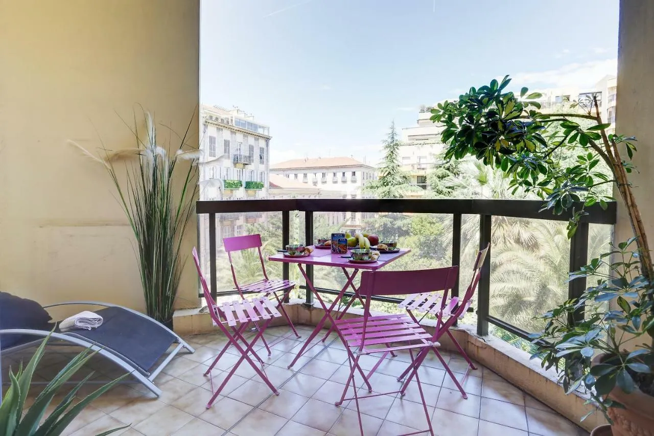 Grand H -F2, Face Vieux- Nice, Terrasse, Ascenseur, Climatisation, Terrace - Nice City Center Apartment