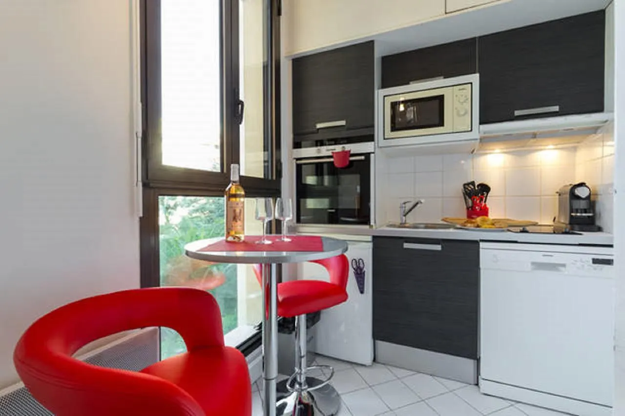 Grand H -F2, Face Vieux- Nice, Terrasse, Ascenseur, Climatisation, Terrace - Nice City Center
